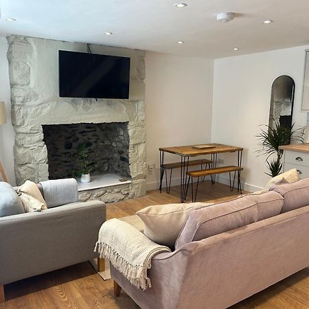 Cosy Modern Miners Cottage Llanllechid Εξωτερικό φωτογραφία