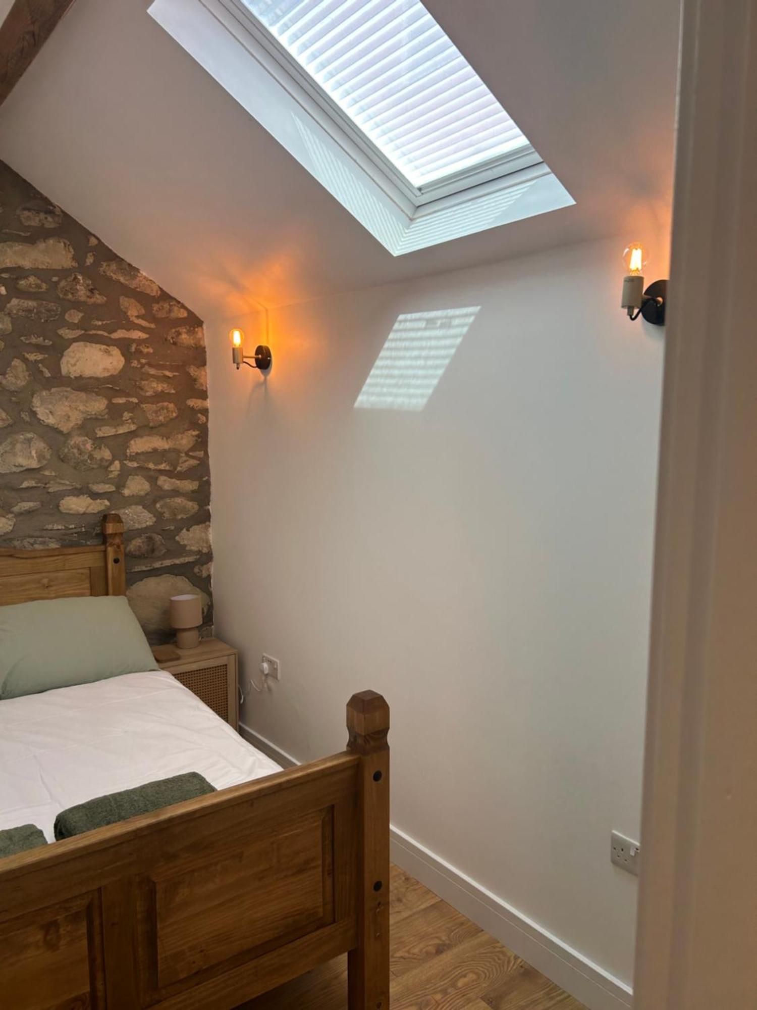 Cosy Modern Miners Cottage Llanllechid Εξωτερικό φωτογραφία