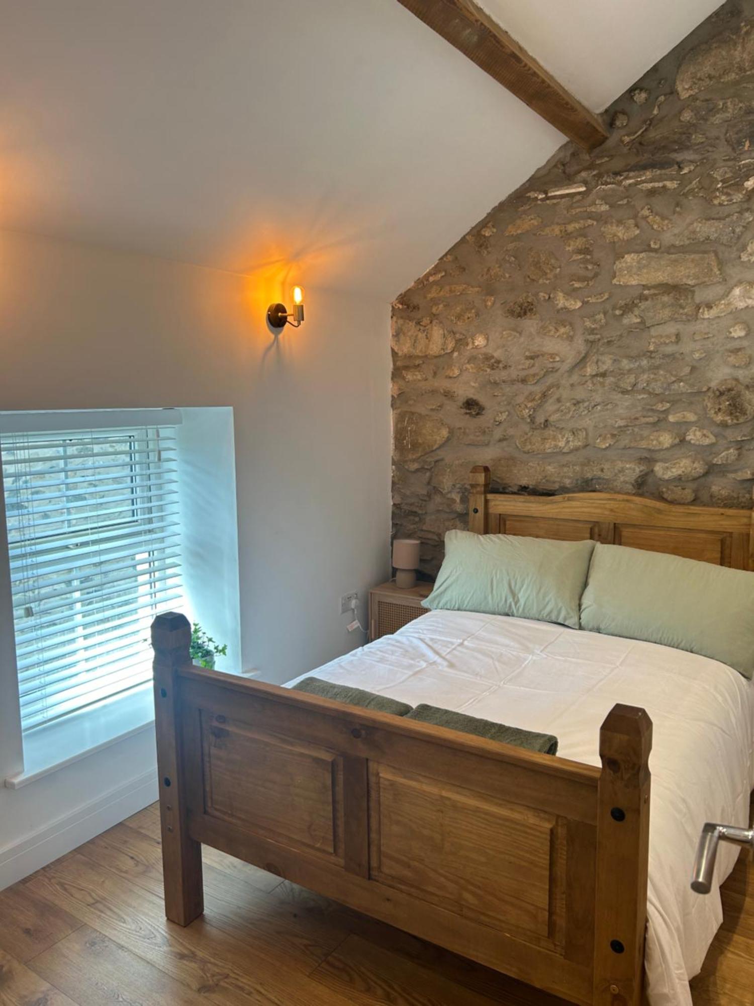 Cosy Modern Miners Cottage Llanllechid Εξωτερικό φωτογραφία